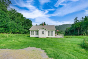Hawley Home with Deck 4 Mi to Berkshire East Resort